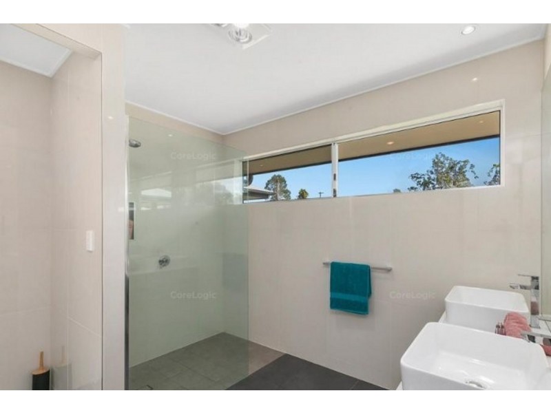 64 Heinemann Road, Redland Bay QLD 4165