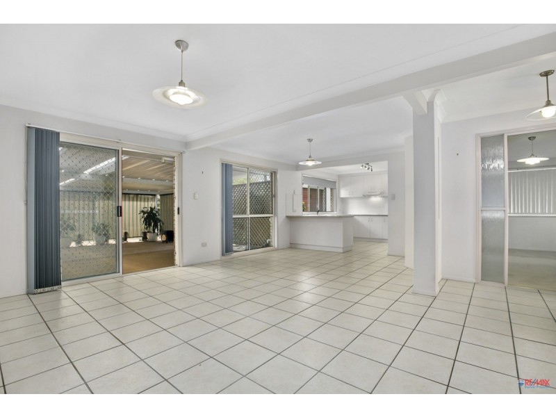 8 Pentland Close, Birkdale QLD 4159