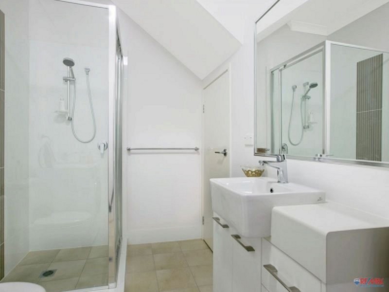 10/180 Thorneside Road, Thorneside QLD 4158