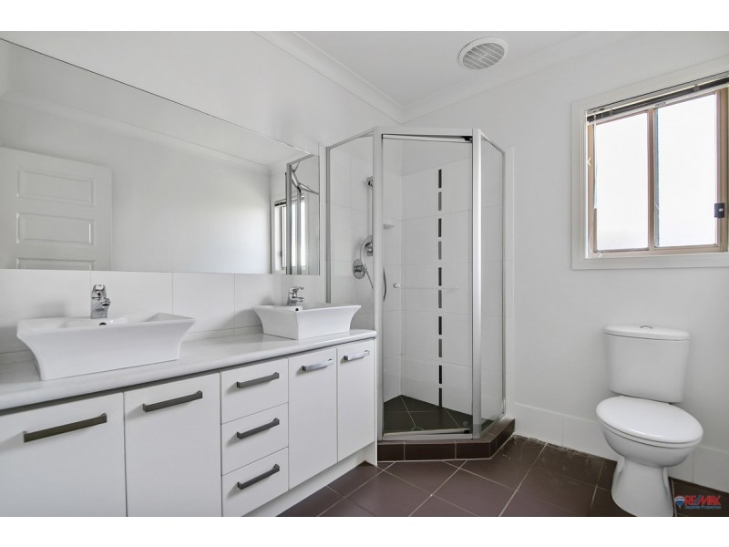 4 Raife Close, Wellington Point QLD 4160