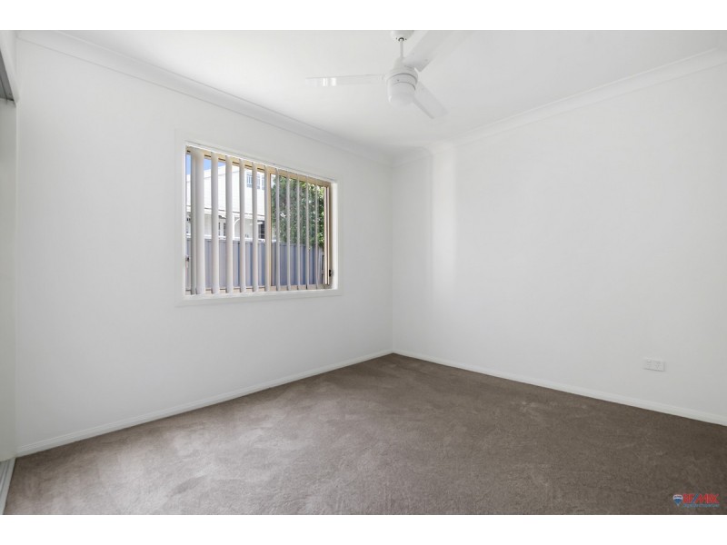 4 Raife Close, Wellington Point QLD 4160