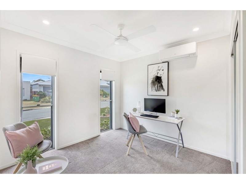 84 Ravenbourne Circuit, Capalaba QLD 4157