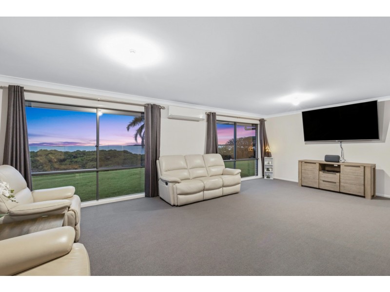 1 Jean Street, Thorneside QLD 4158