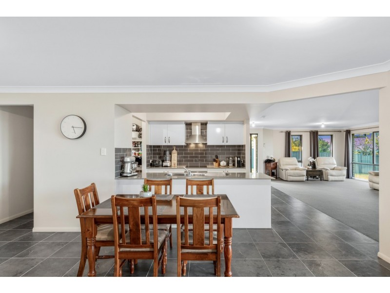 1 Jean Street, Thorneside QLD 4158