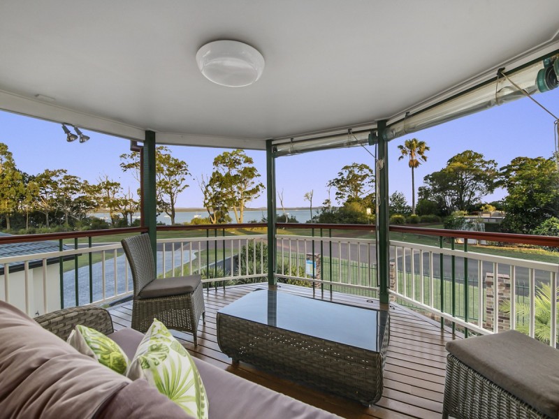21 The Boulevard, Redland Bay QLD 4165