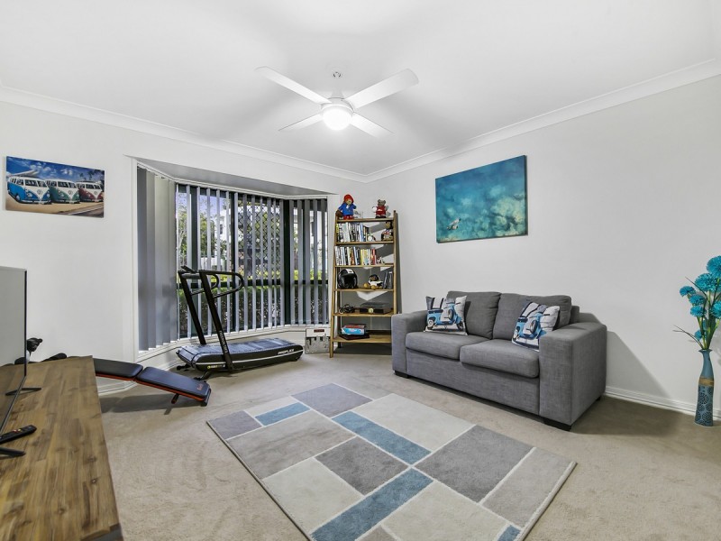 21 The Boulevard, Redland Bay QLD 4165