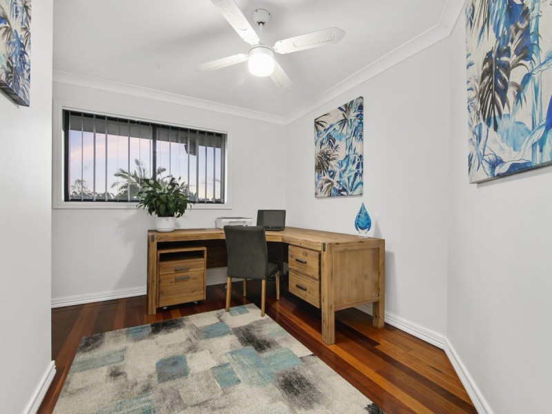 21 The Boulevard, Redland Bay QLD 4165