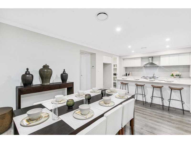 8 Shoreside Close, Birkdale QLD 4159