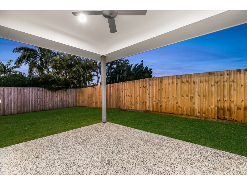 8 Shoreside Close, Birkdale QLD 4159