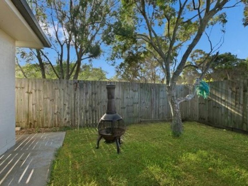 5 Shaw Place, Redland Bay QLD 4165