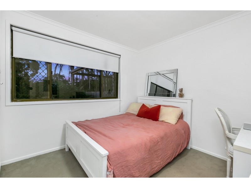 39 Catherine Street, Birkdale QLD 4159