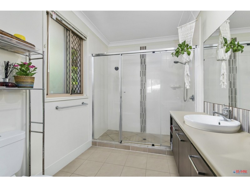 63 School Road, Victoria Point QLD 4165