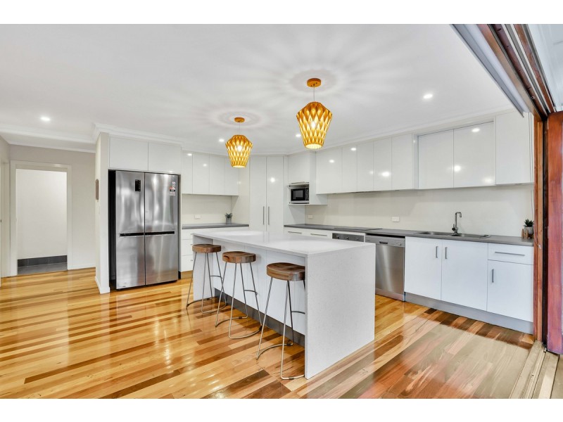64 Thomas Street, Kangaroo Point QLD 4169