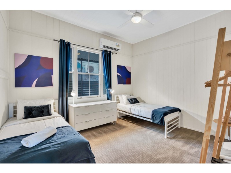 64 Thomas Street, Kangaroo Point QLD 4169