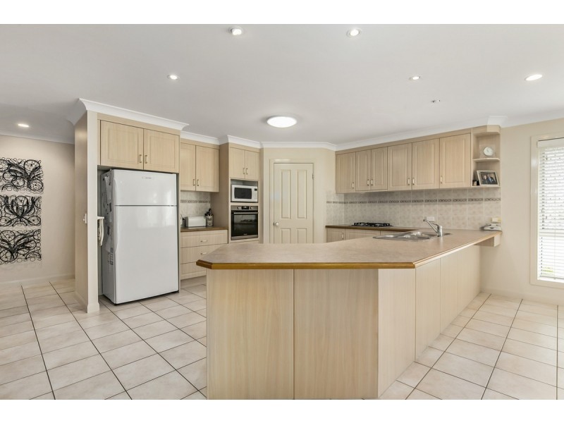 26 Queensbury Court, Wellington Point QLD 4160