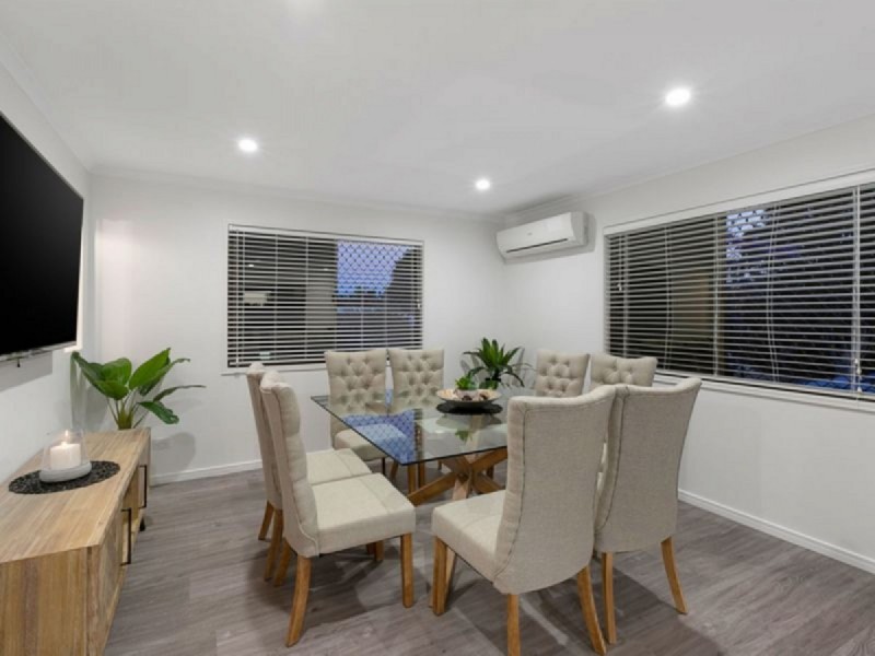 2 Lindon Street, Birkdale QLD 4159