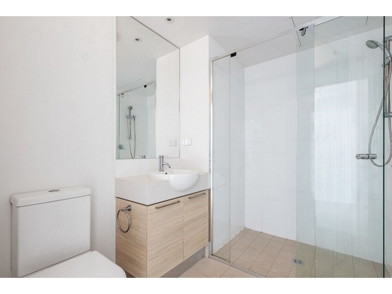 12001/8 Harbour Road, Hamilton QLD 4007