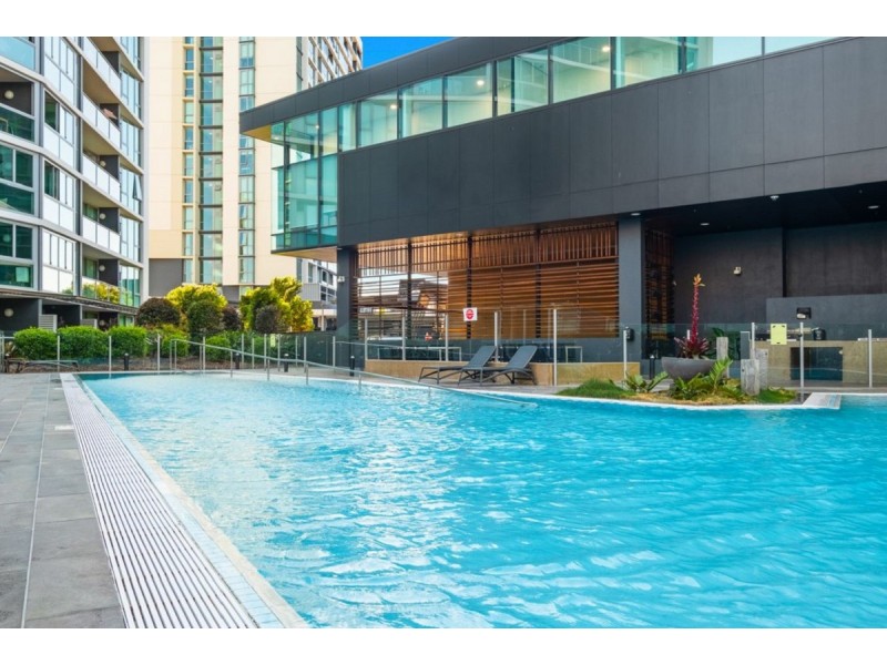 12001/8 Harbour Road, Hamilton QLD 4007