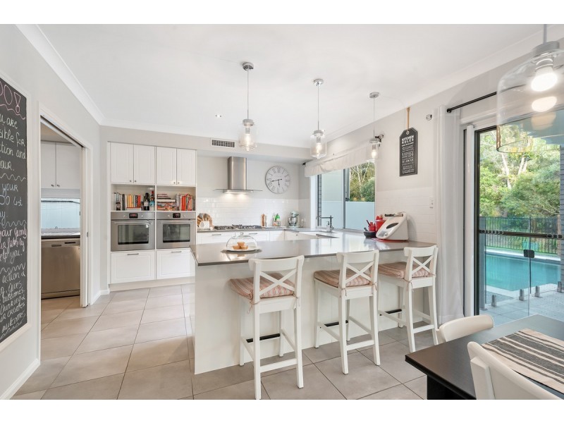 9 Anhs Place, Wellington Point QLD 4160