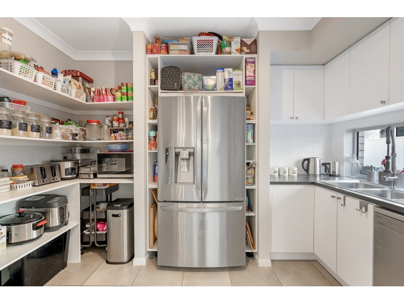 9 Anhs Place, Wellington Point QLD 4160