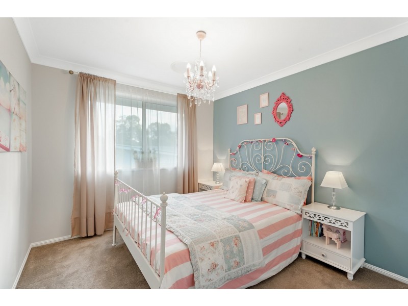 9 Anhs Place, Wellington Point QLD 4160