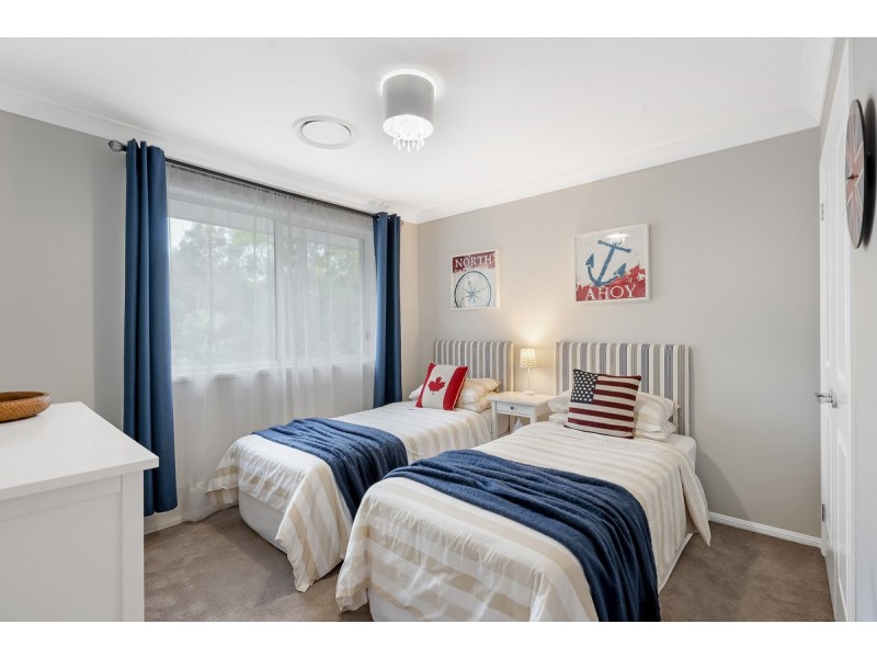 9 Anhs Place, Wellington Point QLD 4160