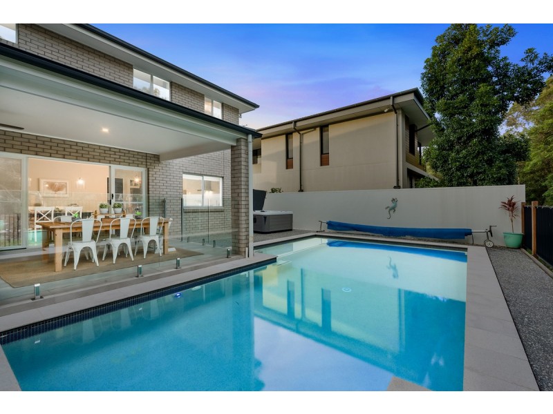 9 Anhs Place, Wellington Point QLD 4160