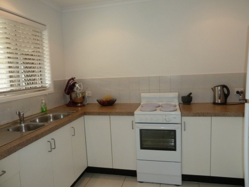 2/80 Ferry Road, Thorneside QLD 4158