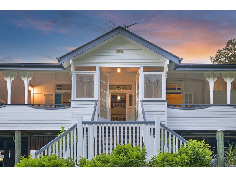 111 Warriewood Street, Chandler QLD 4155