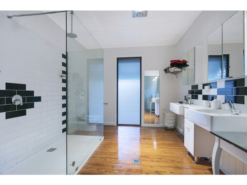 111 Warriewood Street, Chandler QLD 4155