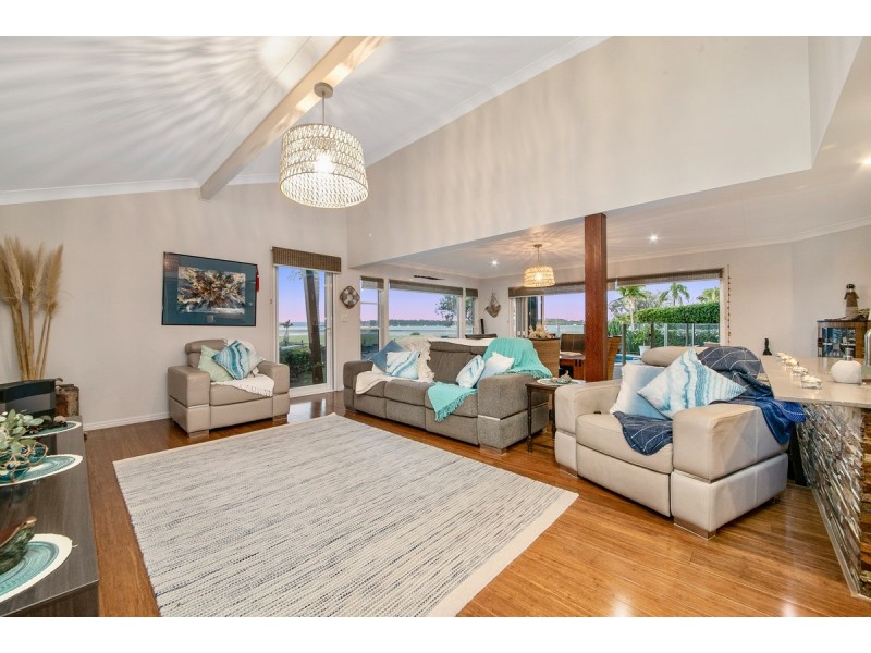 16 Orana Esplanade, Victoria Point QLD 4165