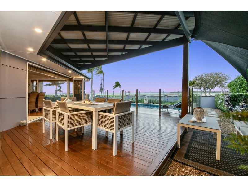 16 Orana Esplanade, Victoria Point QLD 4165