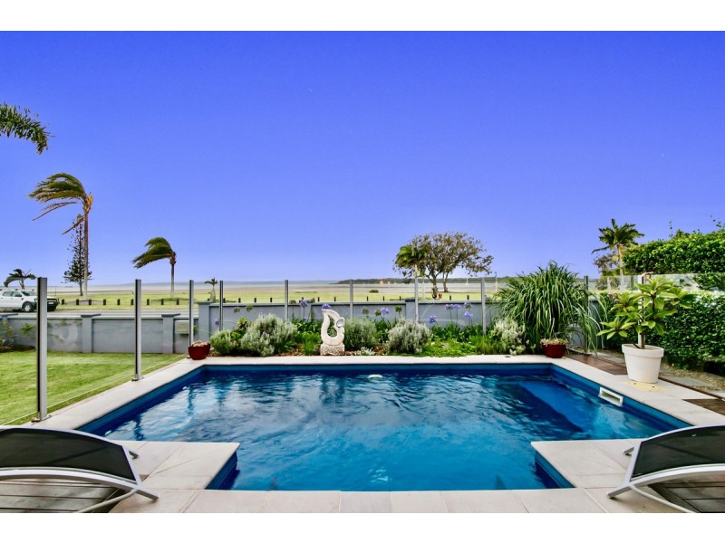 16 Orana Esplanade, Victoria Point QLD 4165