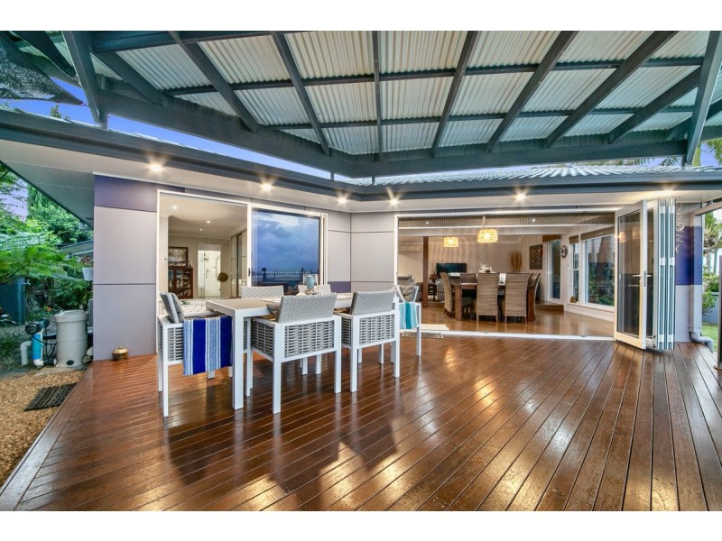 16 Orana Esplanade, Victoria Point QLD 4165