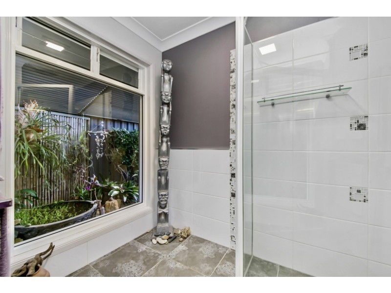 16 Orana Esplanade, Victoria Point QLD 4165