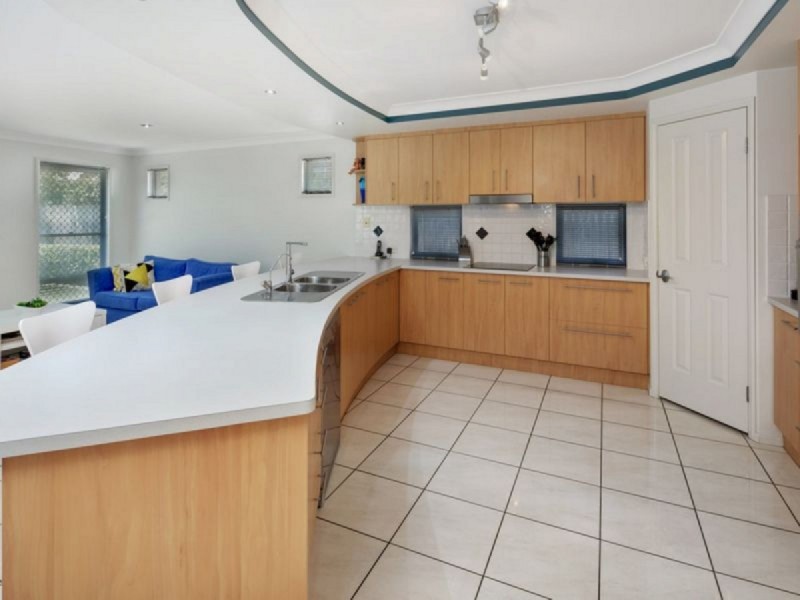 3 Discovery Place, Wellington Point QLD 4160