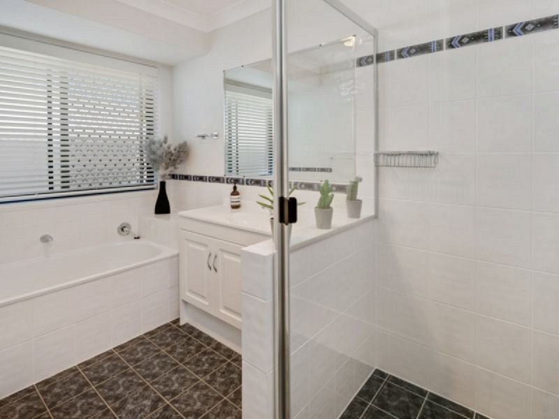 3 Discovery Place, Wellington Point QLD 4160