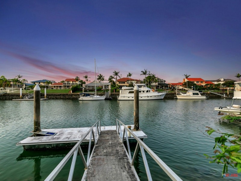 5/16 Anchorage Drive, Raby Bay QLD 4163