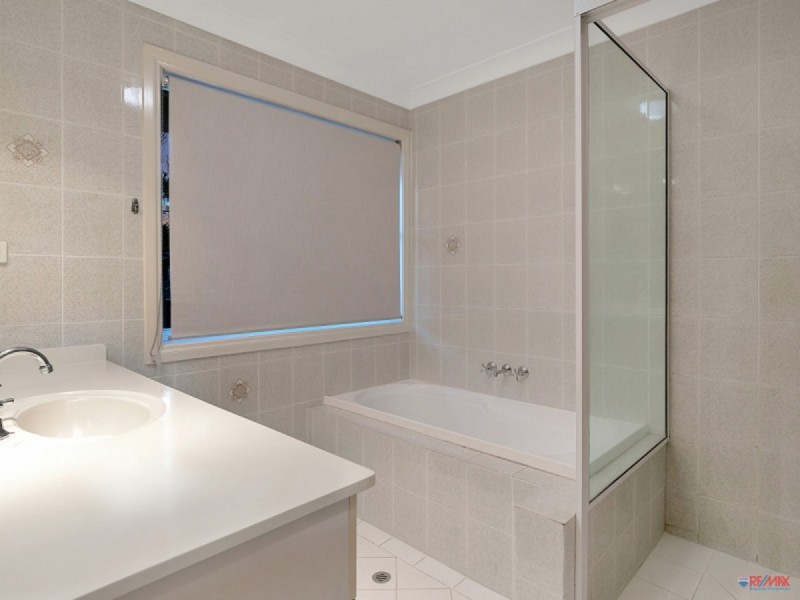 5/16 Anchorage Drive, Raby Bay QLD 4163