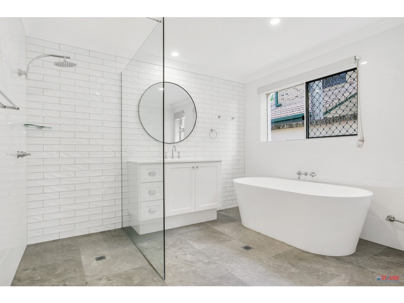 5 Mako Avenue, Birkdale QLD 4159