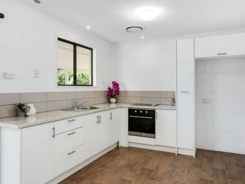 8 Burnett Street, Wellington Point QLD 4160