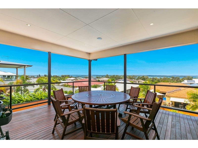13 Irwin Place, Redland Bay QLD 4165