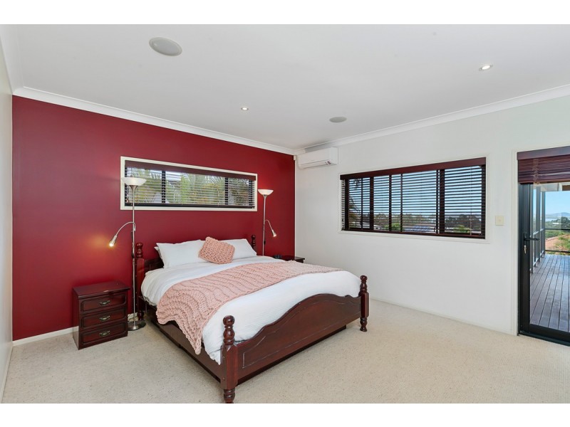13 Irwin Place, Redland Bay QLD 4165