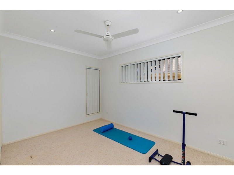 13 Irwin Place, Redland Bay QLD 4165