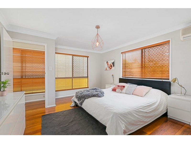 1 Sunbury Street, Birkdale QLD 4159