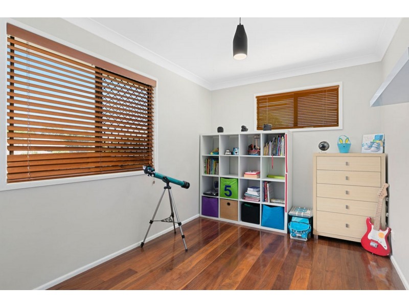 1 Sunbury Street, Birkdale QLD 4159