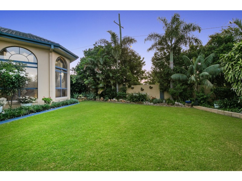 2 Thornlands Road, Thornlands QLD 4164