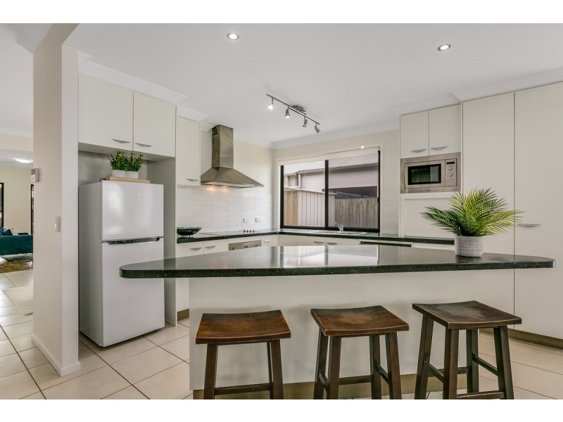 20 Joseph Place, Ormiston QLD 4160