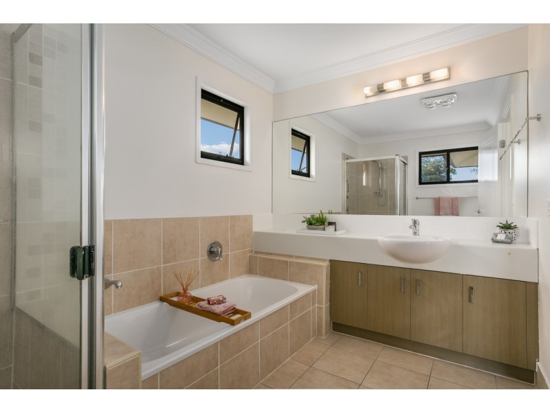 20 Joseph Place, Ormiston QLD 4160