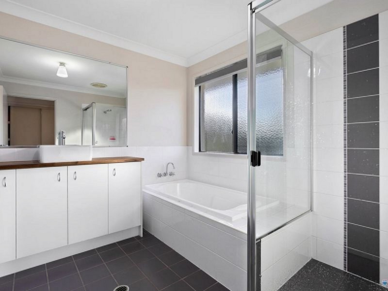 8 Truscot Place, Thornlands QLD 4164